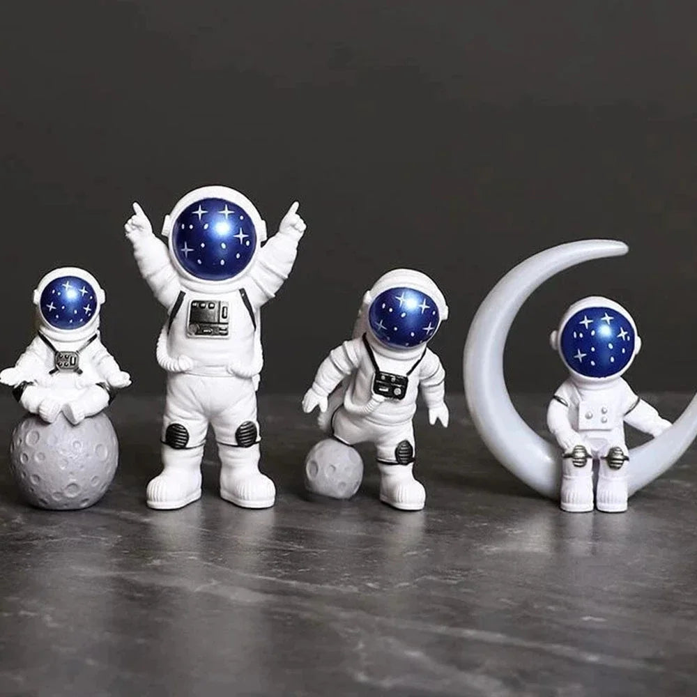 Astronaut Figure Statue Set For Decor